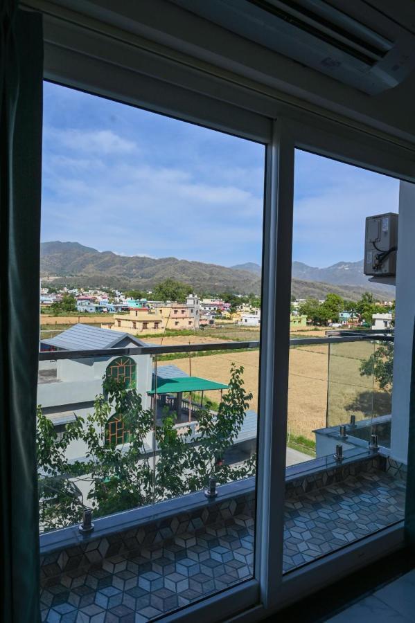 Hotel 7 Heaven Ντεχραντούν Εξωτερικό φωτογραφία
