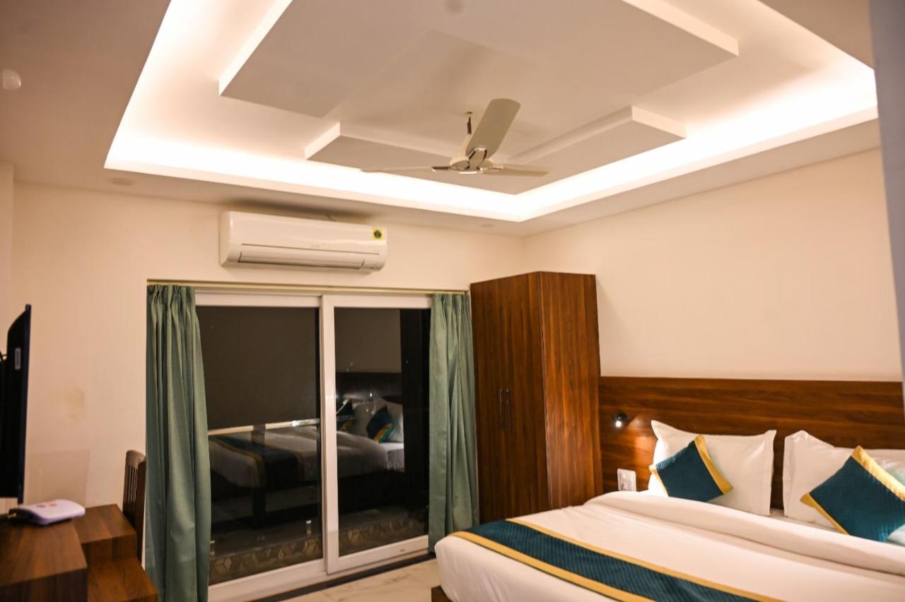Hotel 7 Heaven Ντεχραντούν Εξωτερικό φωτογραφία