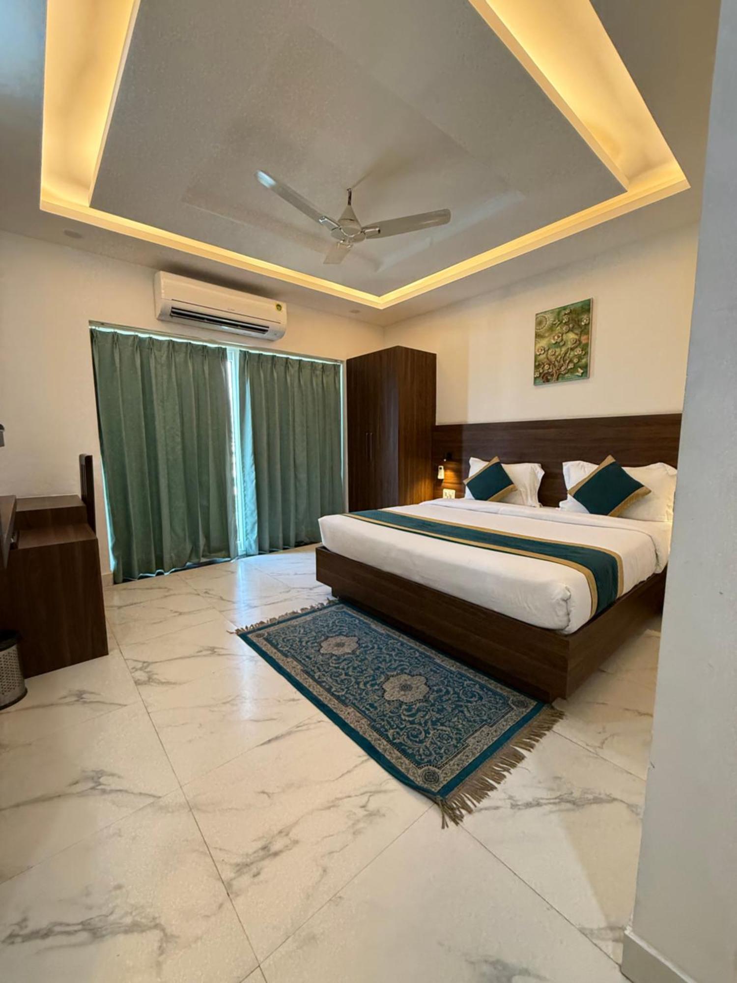 Hotel 7 Heaven Ντεχραντούν Εξωτερικό φωτογραφία