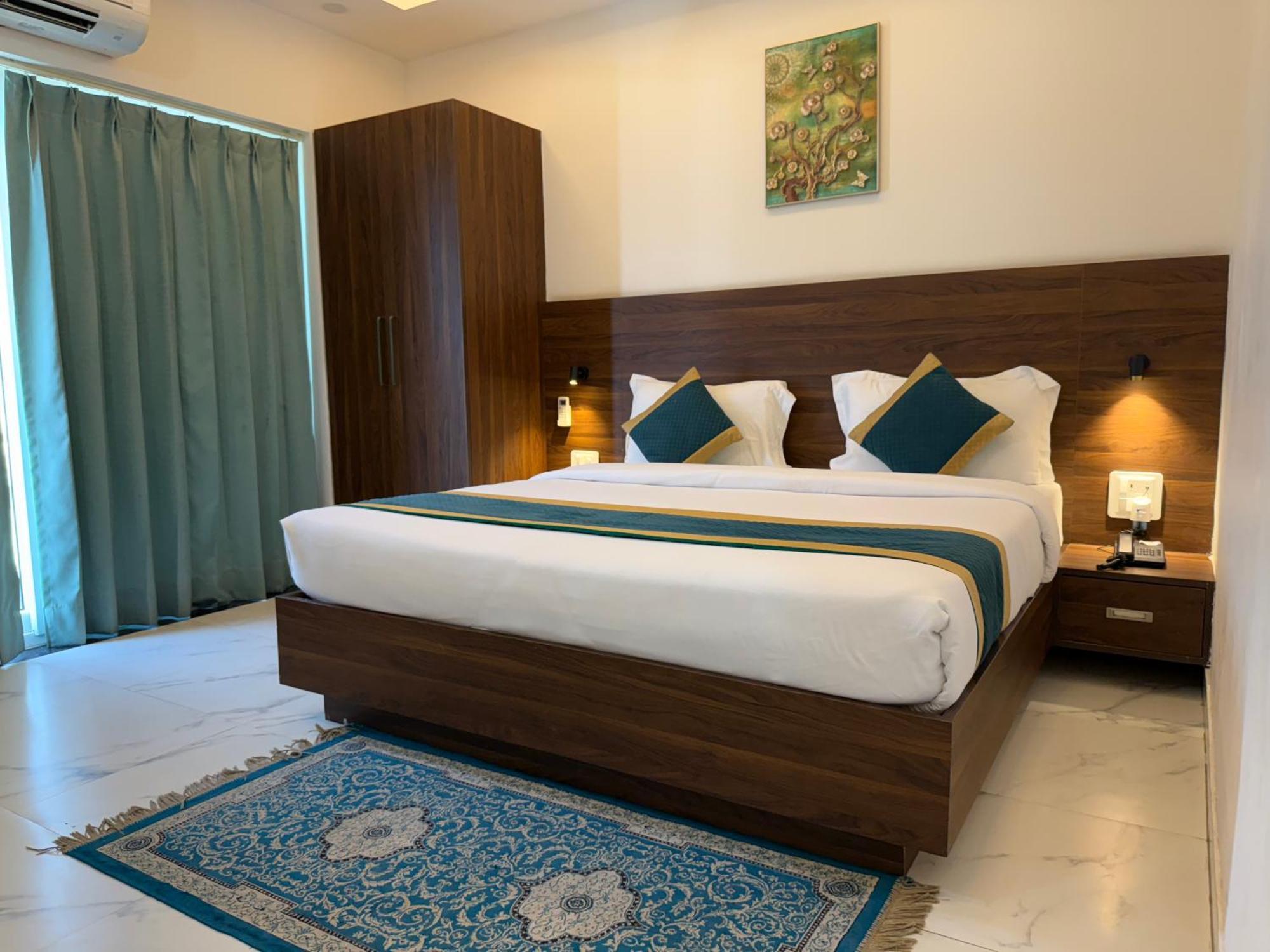 Hotel 7 Heaven Ντεχραντούν Εξωτερικό φωτογραφία